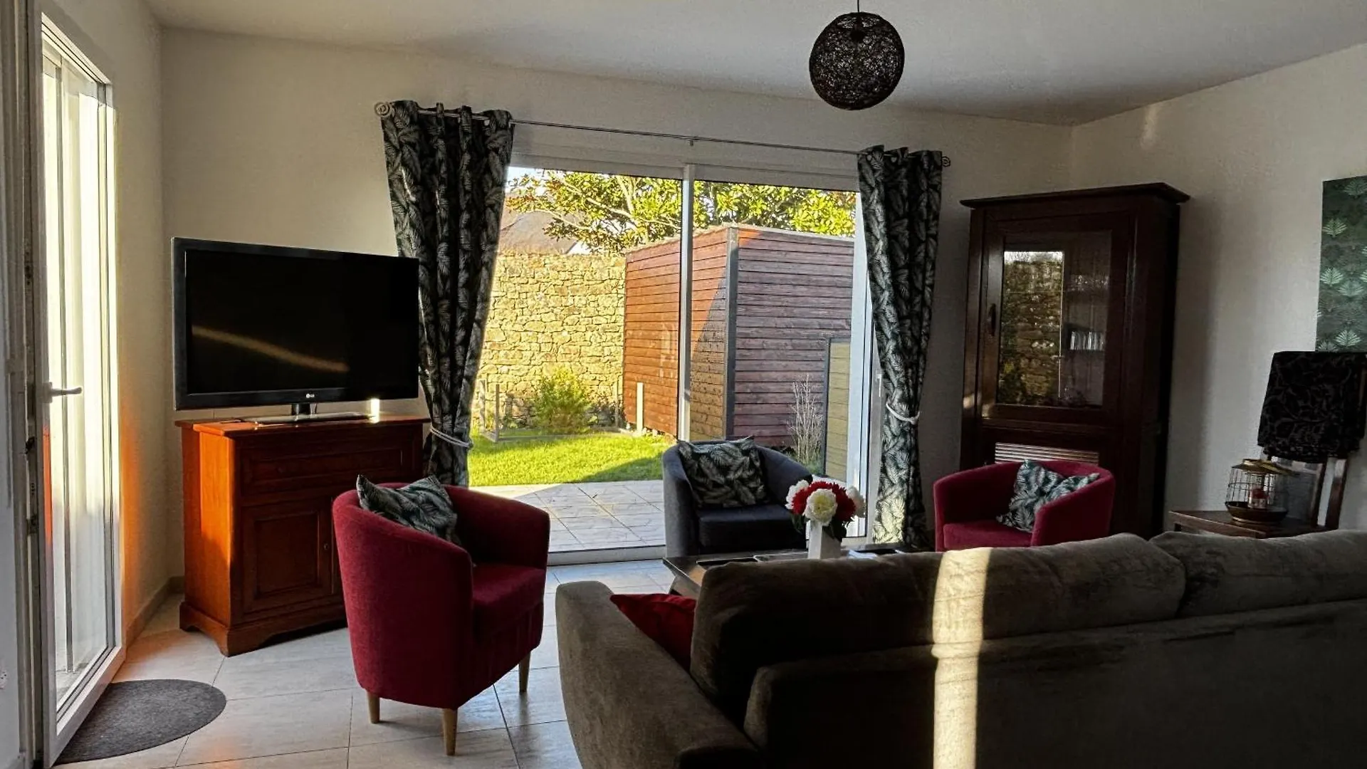 Maison Pmr Plain-Pied Avec Jardin, 3 Chambres, 6 Pers., Animaux Sur Demande, Proche Ria D'Etel - Fr-1-397-85 Belz France